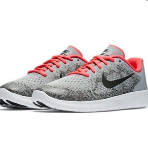 Nike Free RN Youth Wolf Grey & Racer Pink Running Shoes
